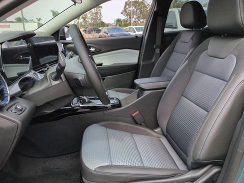 New 2026 Chevrolet Trax LT w/ Driver Confidence Package FWD image 20