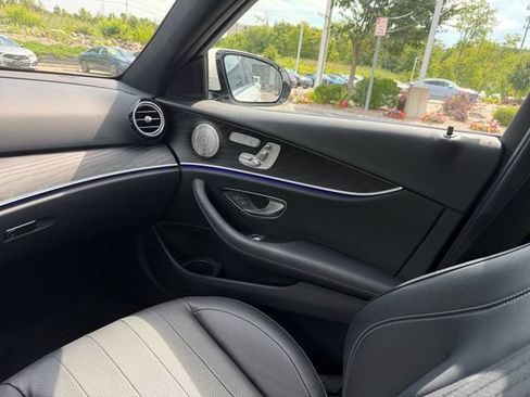 Used 2023 Mercedes-Benz E 350 4MATIC Sedan image 22