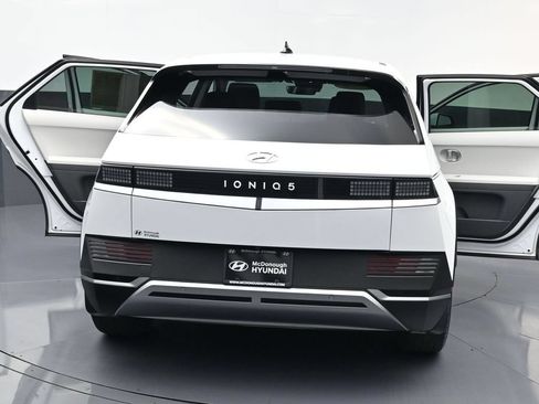 Certified 2024 Hyundai Ioniq 5 SEL RWD image 30