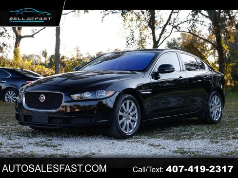 Used 2019 Jaguar XE image 1