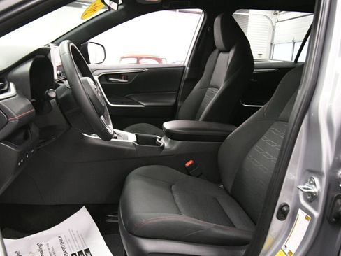 Used 2024 Toyota RAV4 SE w/ Weather & Moonroof Package AWD/4WD image 10