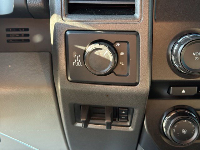Used 2018 Ford F250 XL w/ Power Equipment Group AWD/4WD image 14