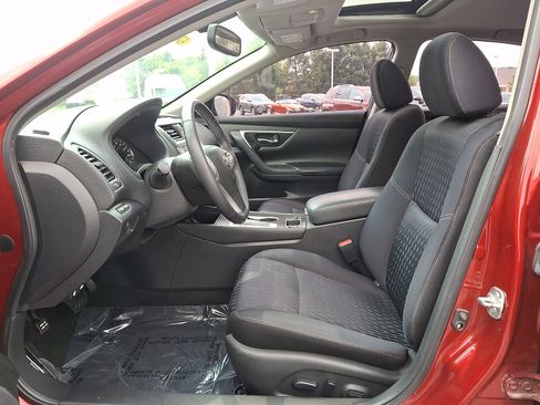 Certified 2017 Nissan Altima 2.5 SV w/ Convenience Package FWD image 13