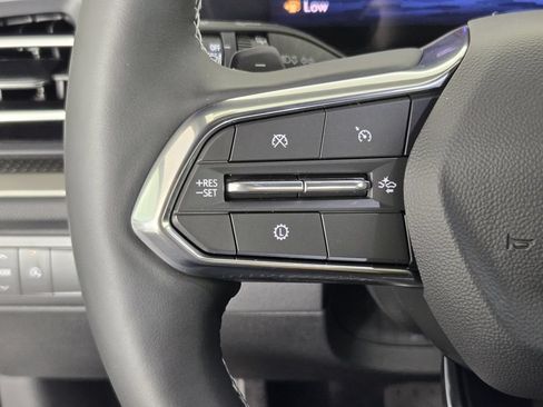 New 2026 Chevrolet Traverse LT w/ Midnight/Sport Edition FWD image 30