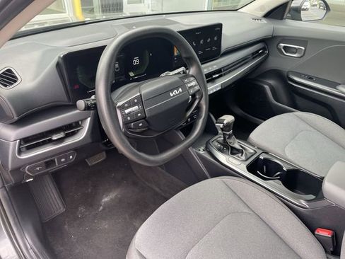 Used 2025 Kia K4 FWD image 18