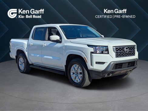 Used 2023 Nissan Frontier SV image 1