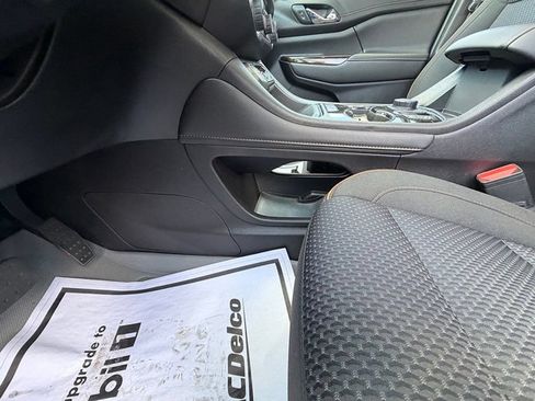 Certified 2023 GMC Acadia AT4 AWD/4WD image 36