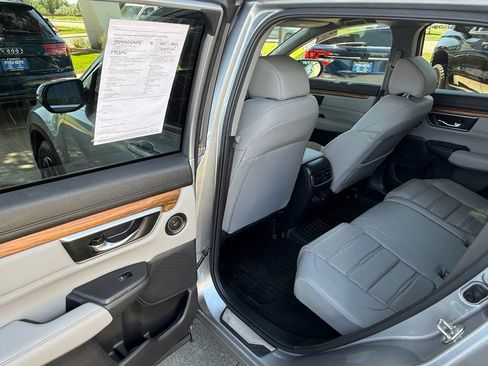 Used 2018 Honda CR-V Touring image 14