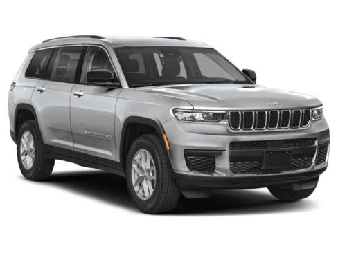 Used 2023 Jeep Grand Cherokee L Limited w/ Luxury Tech Group II image 6