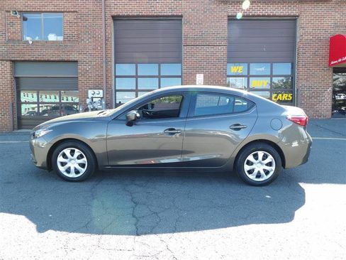 Used 2014 MAZDA MAZDA3 i Sport image 2