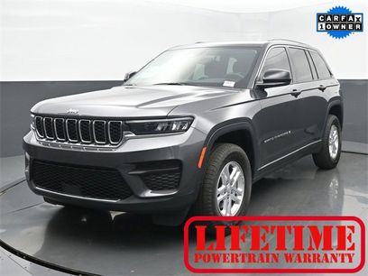 Used 2022 Jeep Grand Cherokee Laredo w/ Luxury Tech Group I