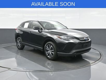 Used 2021 Toyota Venza LE w/ Carpet Mat Package (TMS)