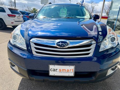Used 2011 Subaru Outback 2.5i Premium AWD/4WD image 8