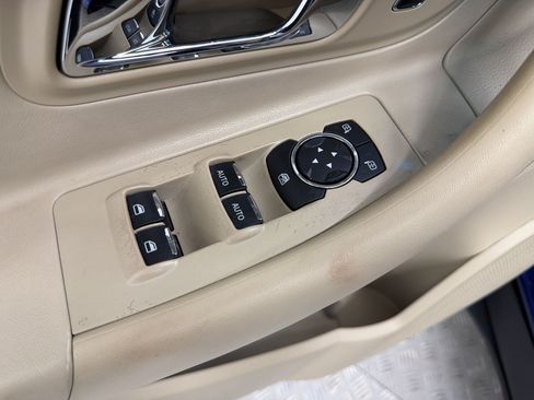 Used 2013 Ford Taurus Limited FWD image 13