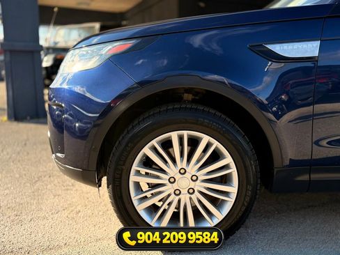 Used 2018 Land Rover Discovery HSE image 12