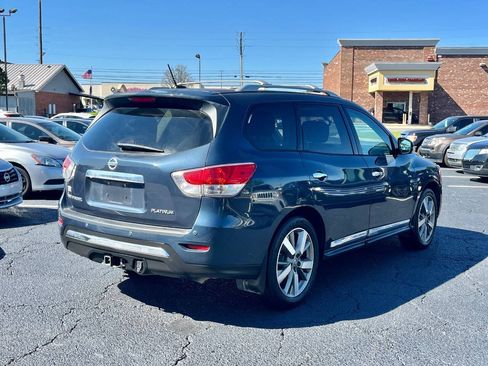 Used 2016 Nissan Pathfinder Platinum w/ Family Entertainment Package FWD image 7