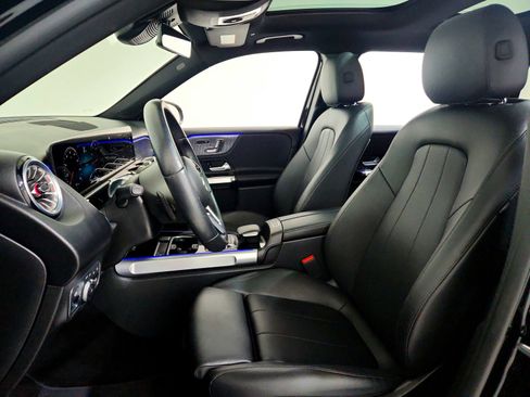 Certified 2022 Mercedes-Benz GLB 250 image 18