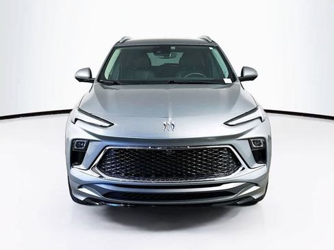 Used 2024 Buick Encore GX Avenir w/ Avenir Technology Package FWD image 6