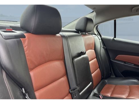 Used 2014 Chevrolet Cruze LTZ image 22