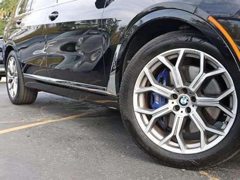 Used 2019 BMW X7 xDrive50i w/ Dynamic Handling Package image 5