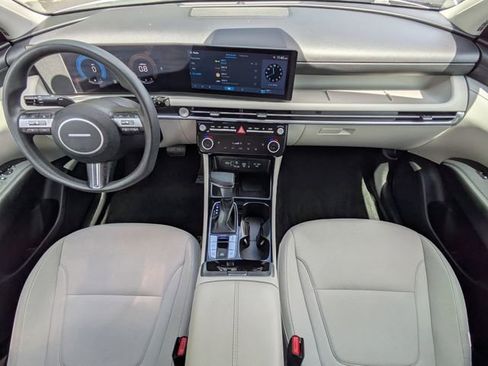 Used 2025 Hyundai Tucson SEL image 16