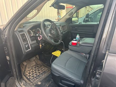 Used 2020 RAM 1500 Tradesman w/ Chrome Plus Package image 10