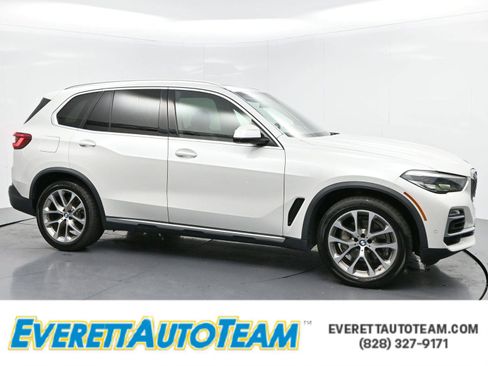 Used 2019 BMW X5 xDrive40i w/ Premium Package 2 AWD/4WD image 1