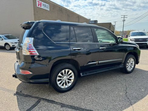 Used 2016 Lexus GX 460 w/ Premium Package AWD/4WD image 10