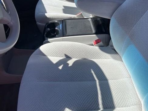 Used 2013 Toyota Sienna LE FWD image 13