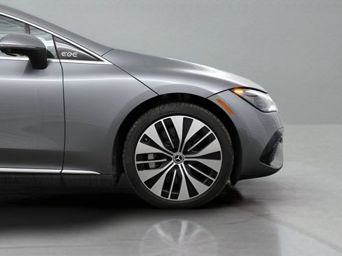 Used 2025 Mercedes-Benz EQE 350+ 4MATIC Sedan image 19