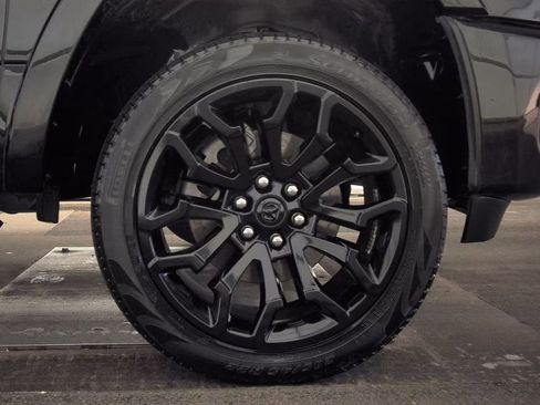 Used 2025 RAM 1500 Limited image 5