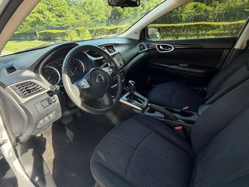 Used 2017 Nissan Sentra SV FWD image 9
