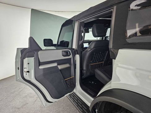 Used 2021 Ford Bronco Badlands w/ Sasquatch Package image 15