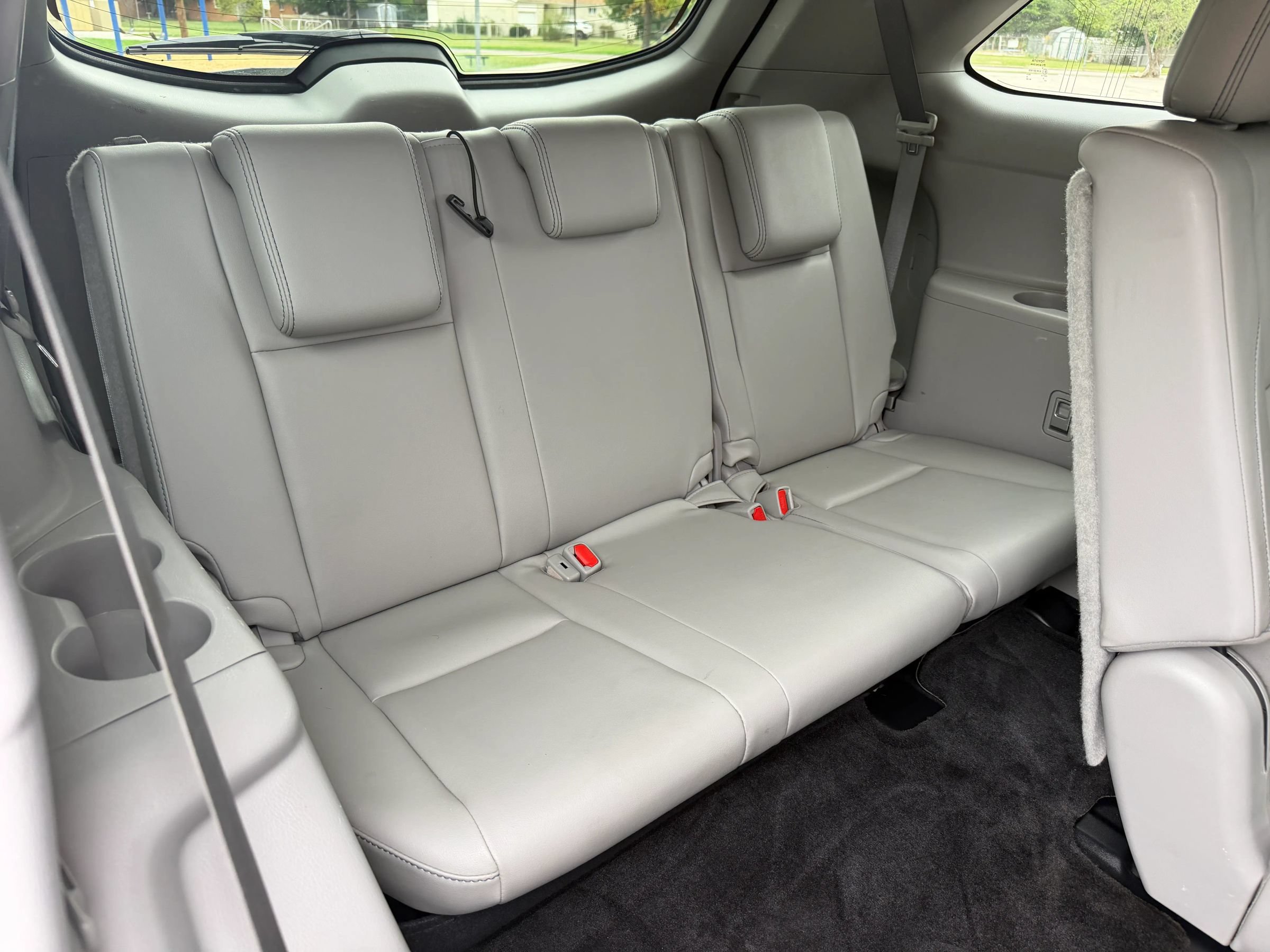 Used 2016 Toyota Highlander XLE FWD image 32