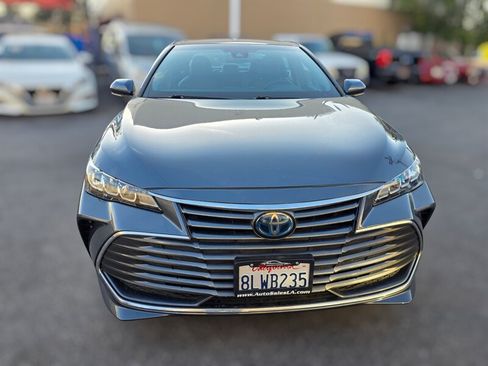 Used 2019 Toyota Avalon XLE w/ Moonroof Package FWD image 10