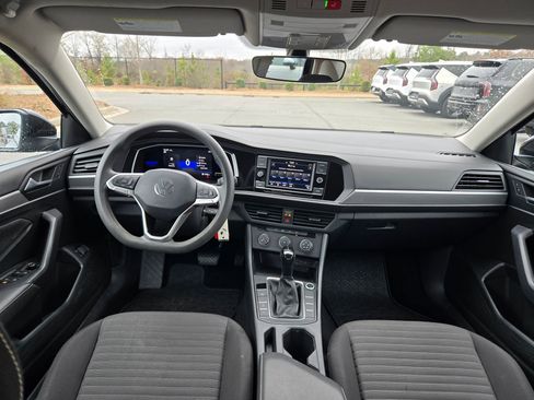 Used 2023 Volkswagen Jetta S image 10
