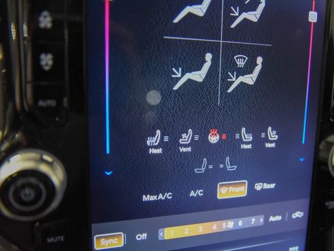 Used 2025 RAM 1500 Laramie image 23