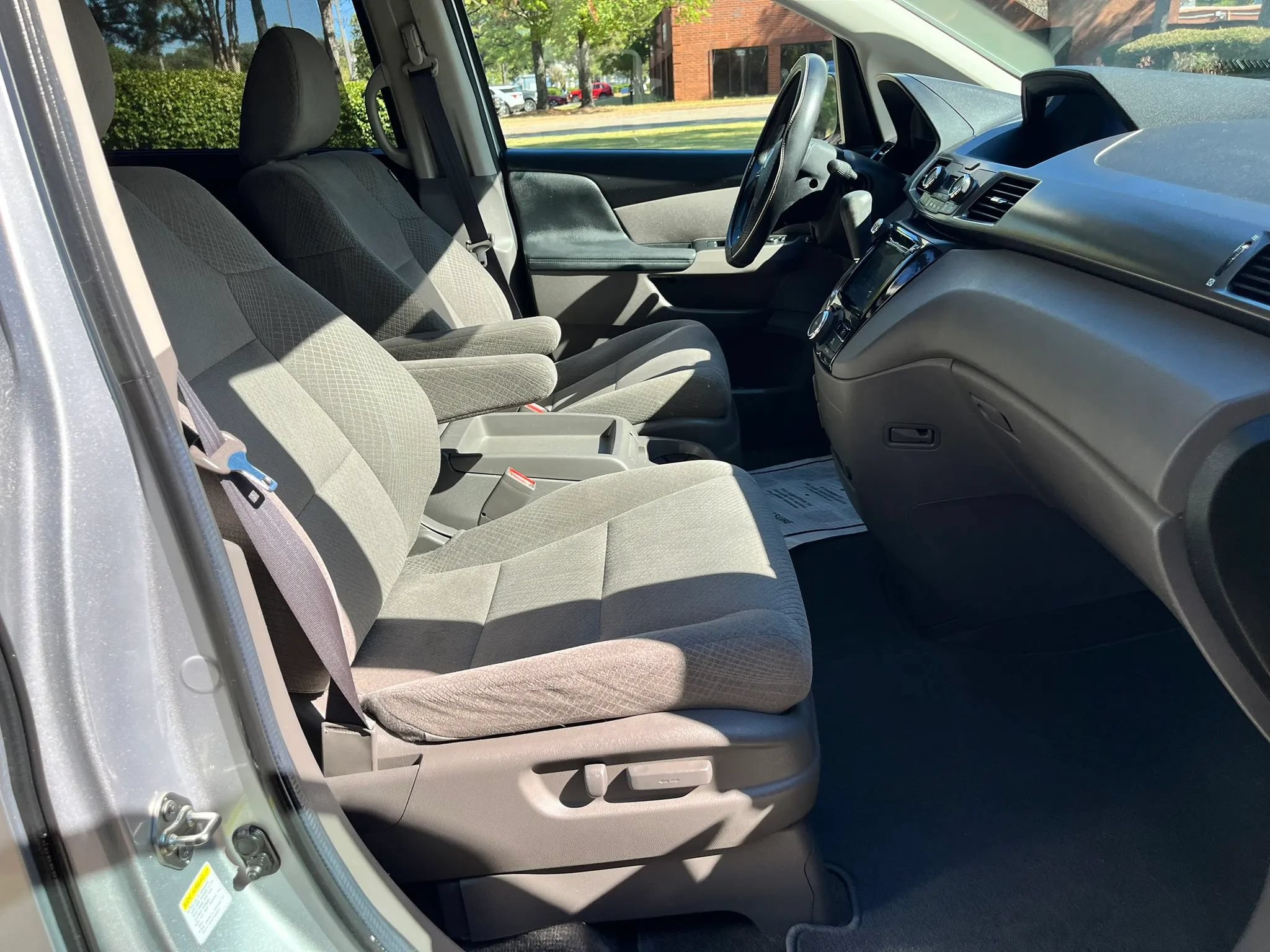 Used 2014 Honda Odyssey EX image 25