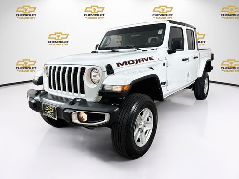 Used 2022 Jeep Gladiator Sport AWD/4WD image 3