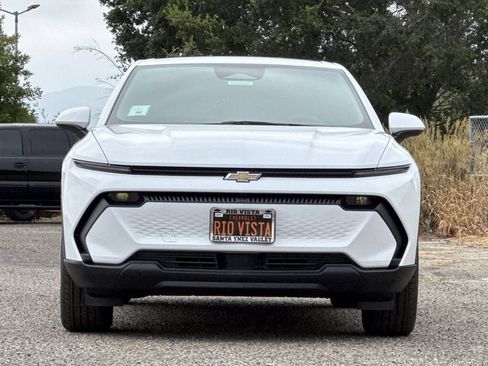New 2026 Chevrolet Equinox EV LT FWD image 9