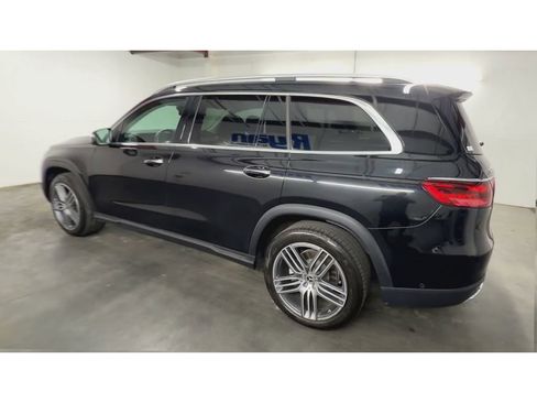Used 2024 Mercedes-Benz GLS 450 4MATIC image 6