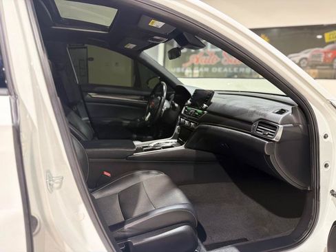 Used 2021 Honda Accord Sport image 13