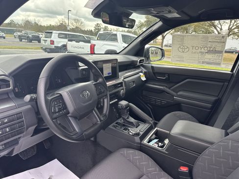 New 2025 Toyota Tacoma 4x4 Double Cab image 15