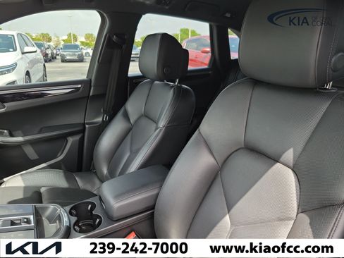 Used 2022 Porsche Macan S AWD/4WD image 21