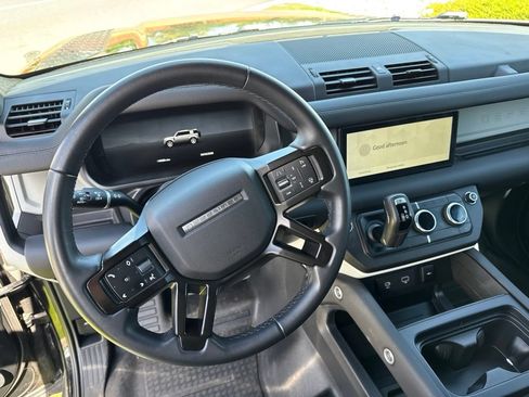 Used 2024 Land Rover Defender 110 X-Dynamic SE AWD/4WD image 9