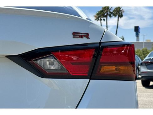 Used 2023 Nissan Altima 2.5 SR w/ SR Premium Package FWD image 50