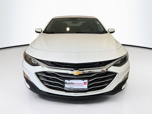 Used 2022 Chevrolet Malibu LS w/ Driver Confidence Package II FWD image 2