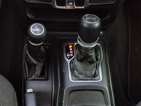 Used 2020 Jeep Wrangler Unlimited Sport S image 16