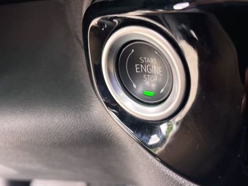 Used 2025 Chevrolet Silverado 1500 LT w/ Z71 Off-Road Package AWD/4WD image 21