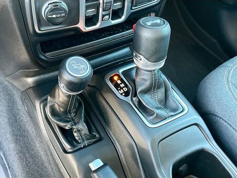 Used 2026 Jeep Wrangler Sahara image 16